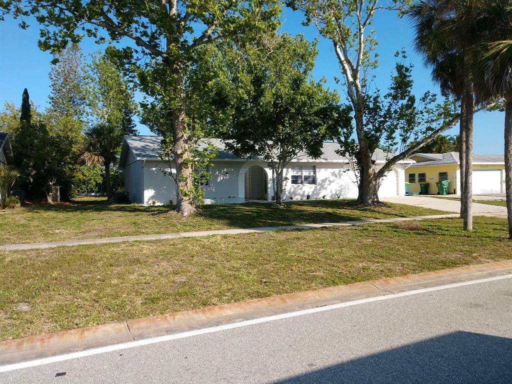 Property Photo:  6559 Coliseum Boulevard  FL 33981 