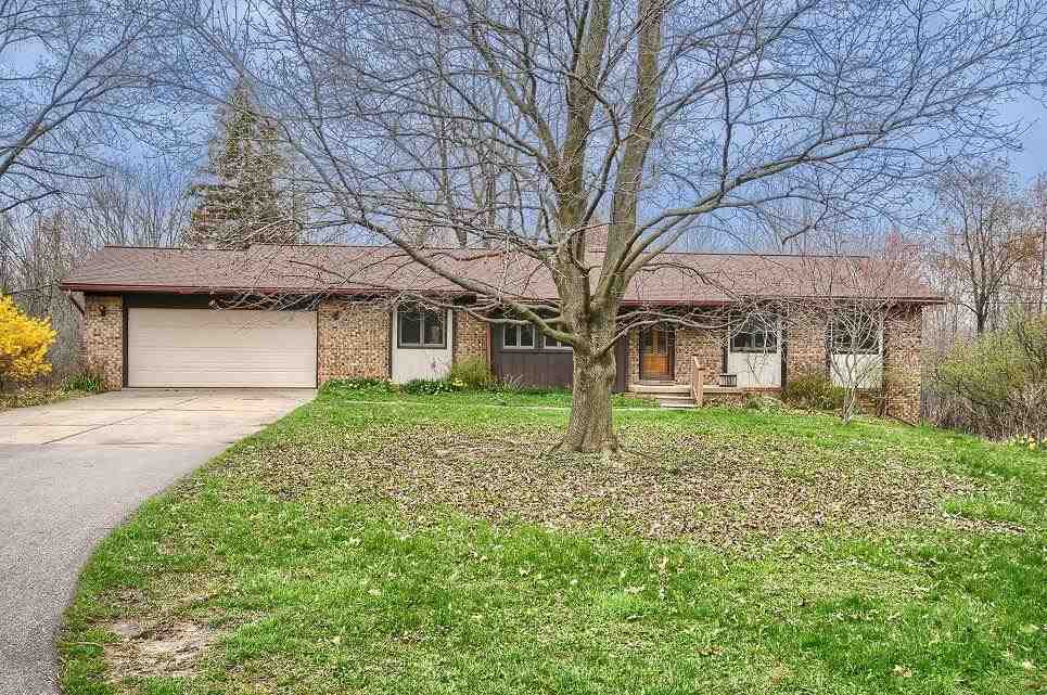 Property Photo:  5210 Bensett Trail  MI 48423-8766 