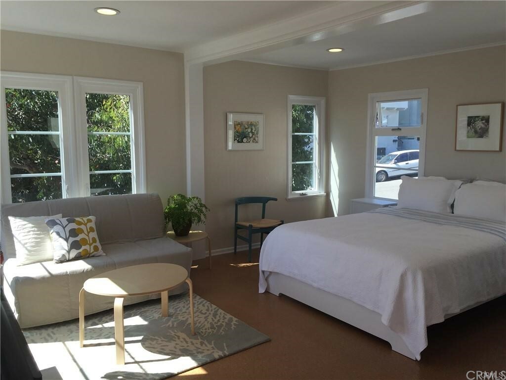 Property Photo: 2314 1/2 Manhattan Avenue CA 90254