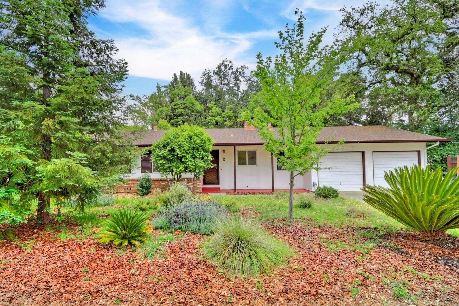 Property Photo:  2 Simmons Way  CA 95616 