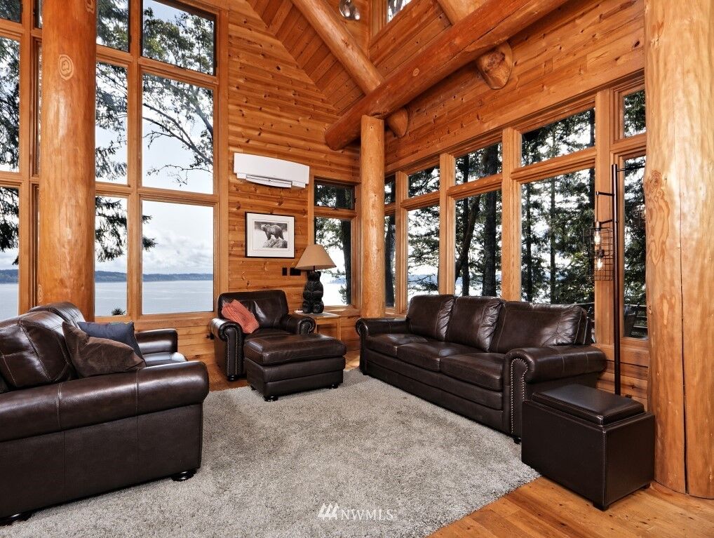 Property Photo: 201 E Tamarack Lane WA 98584