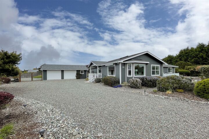 Property Photo:  91 Peterson Street  WA 98382 