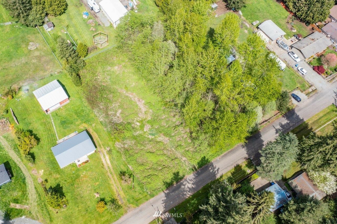 Property Photo:  18630 SE 215th Street  WA 98025 