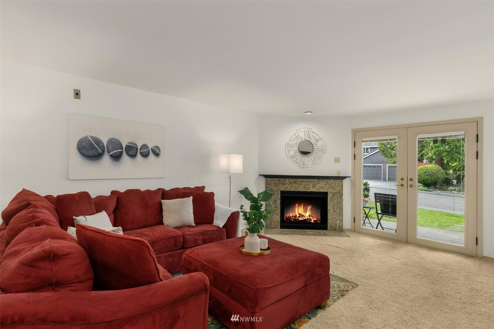 Property Photo:  1115 4th Avenue S 1A  WA 98020 