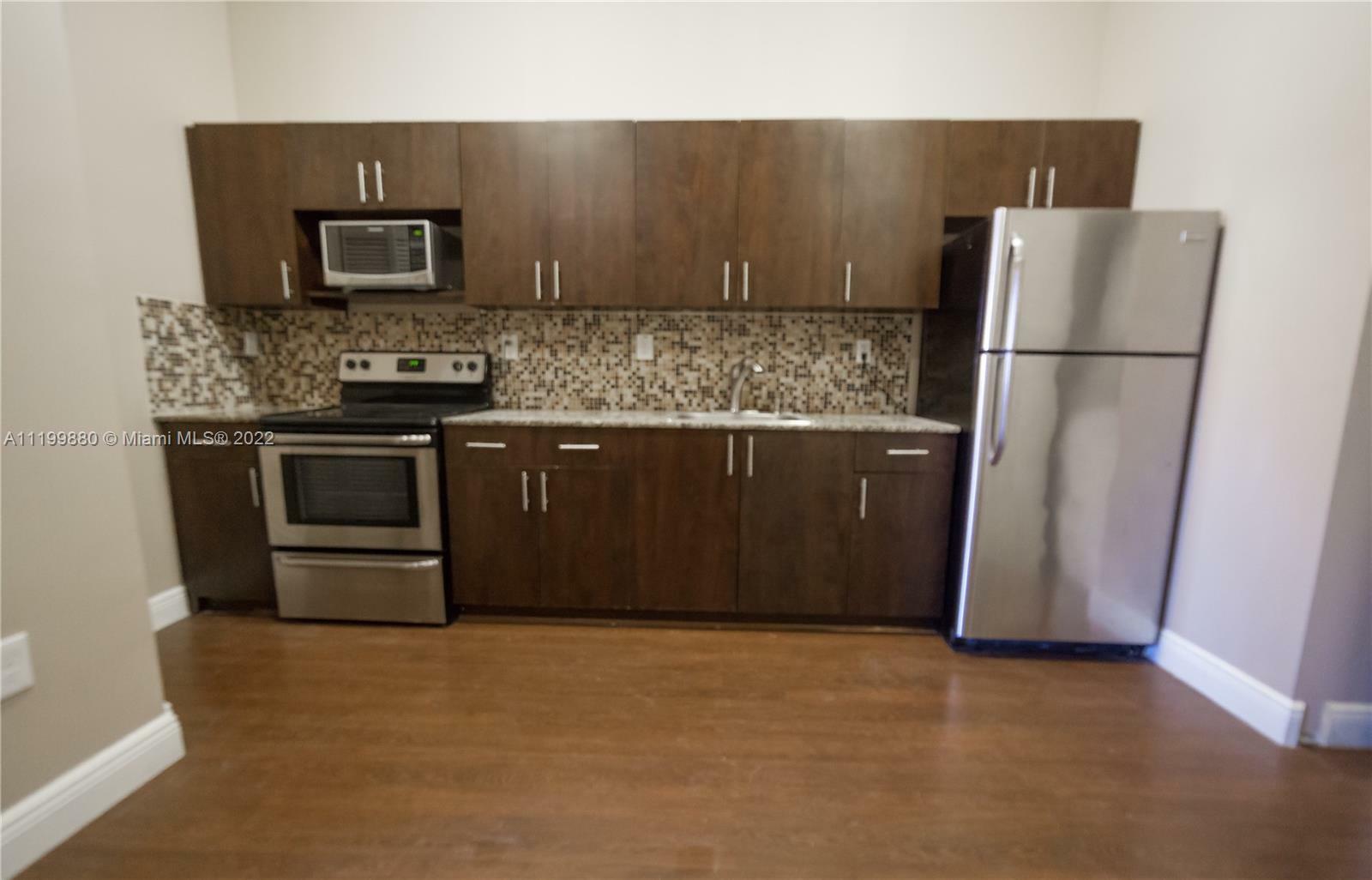 Property Photo:  1469 SW 5th St 8  FL 33135 