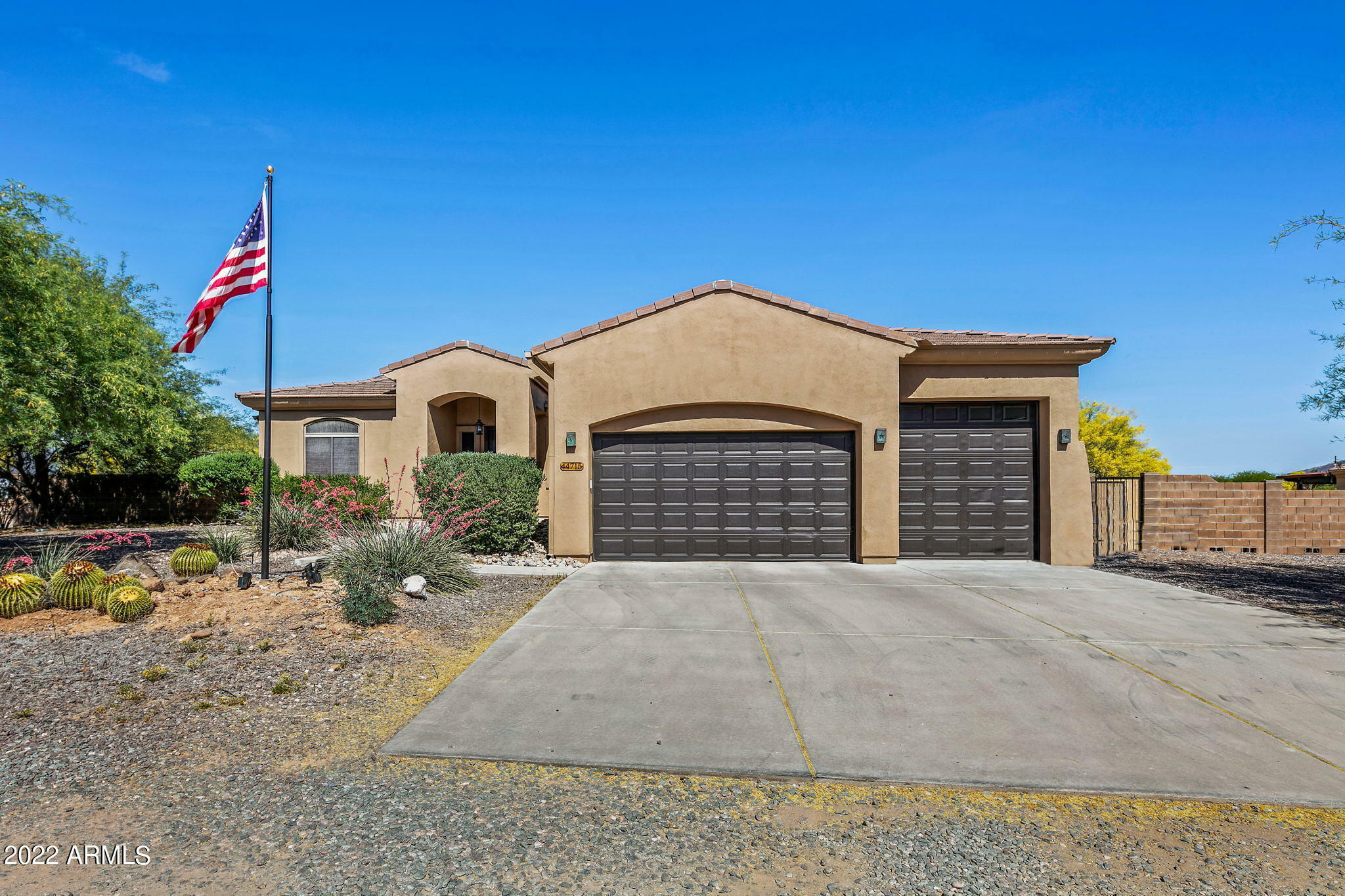 Property Photo:  44715 N 11th Street  AZ 85087 