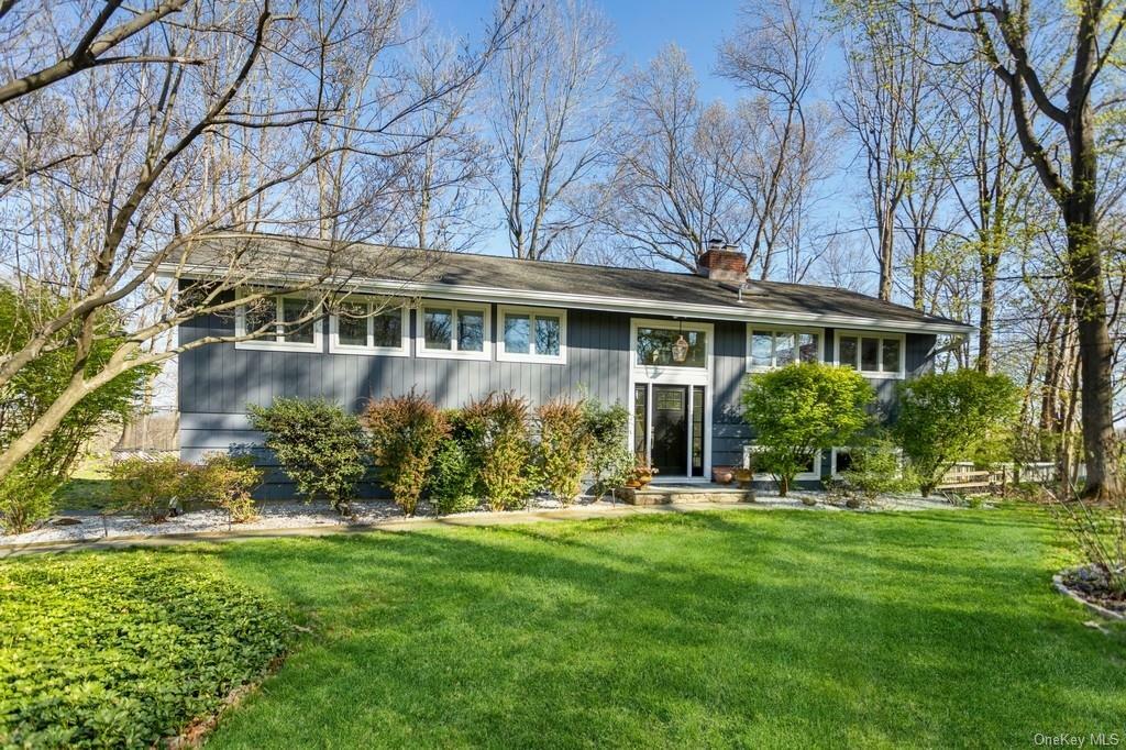 Property Photo:  26 Alpine Terrace  NY 10570 