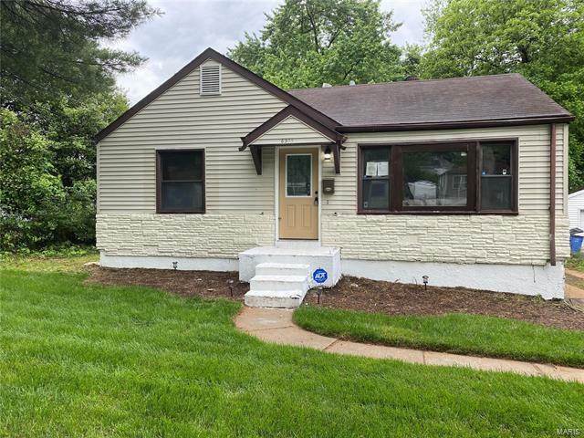 Property Photo: 6305 Everett Drive MO 63134