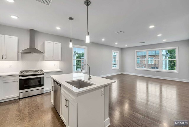 Property Photo: 5305 Rio Vista Lane NJ 07647