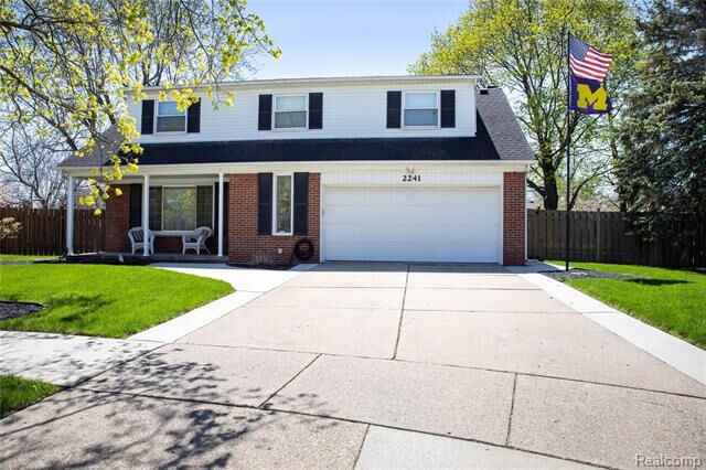 Property Photo: 2241 Sheraton Court MI 48183