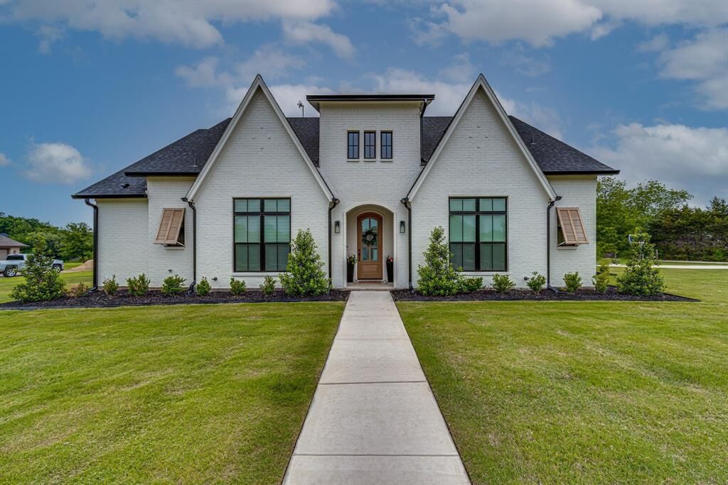 Property Photo:  101 Orchard Acres Court  TX 75119 