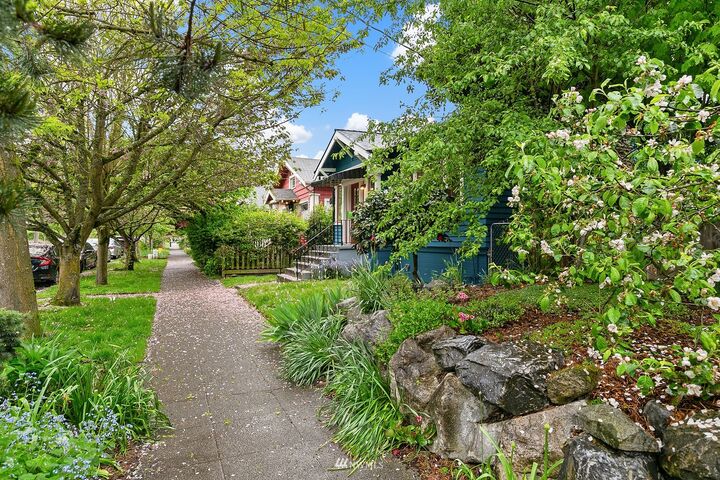 Property Photo: 3552 S Hudson Street WA 98118