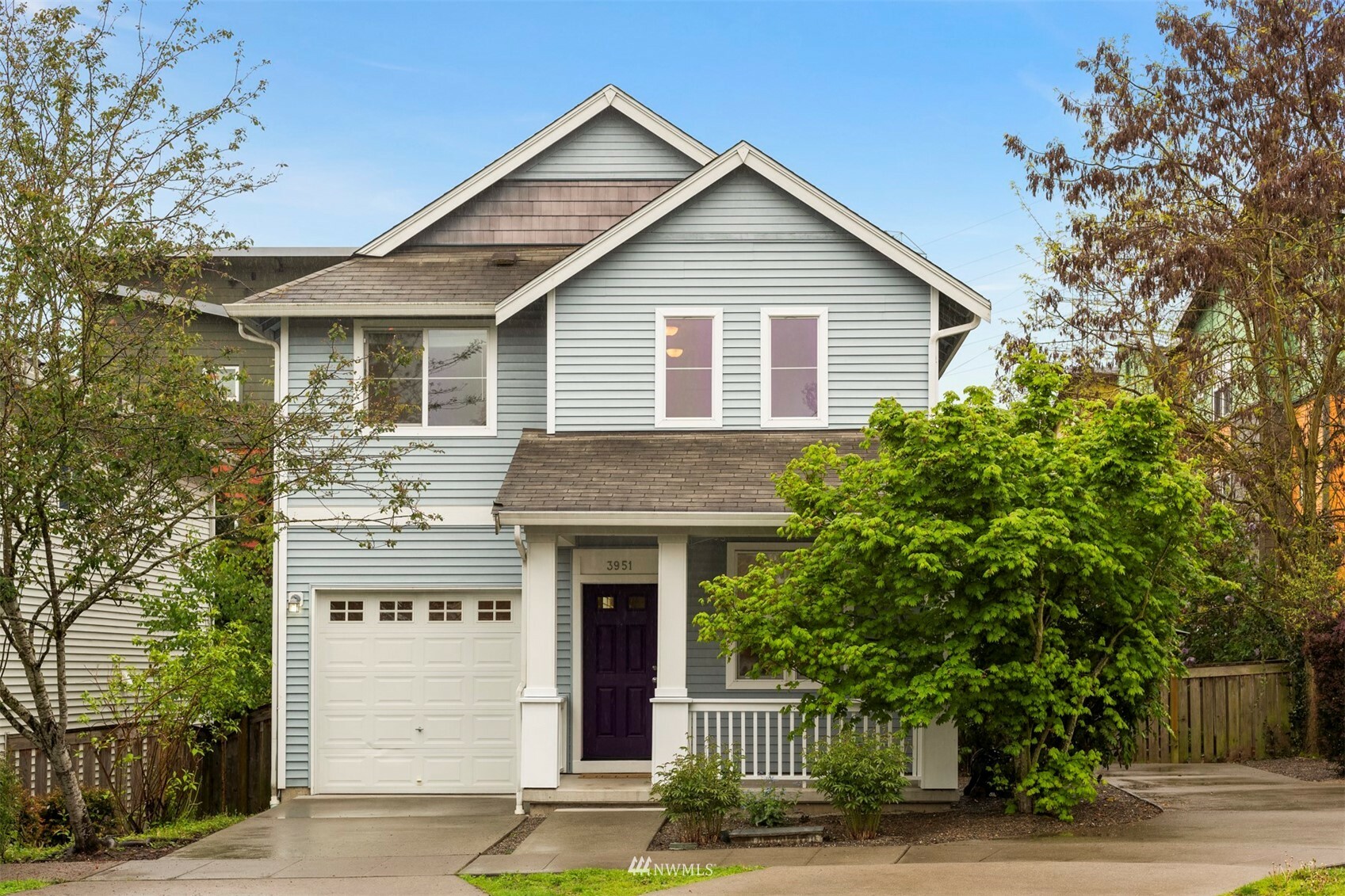 Property Photo:  3951 S Chicago Street  WA 98118 