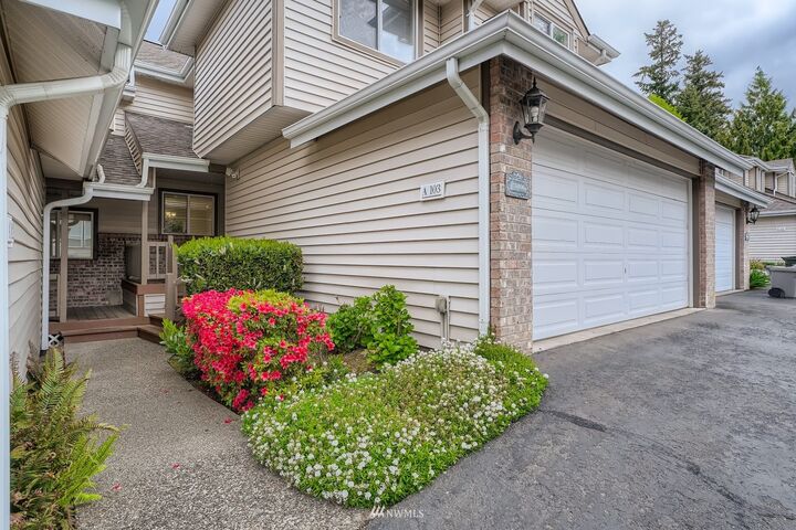 Property Photo: 23406 100th Avenue SE A103 WA 98031