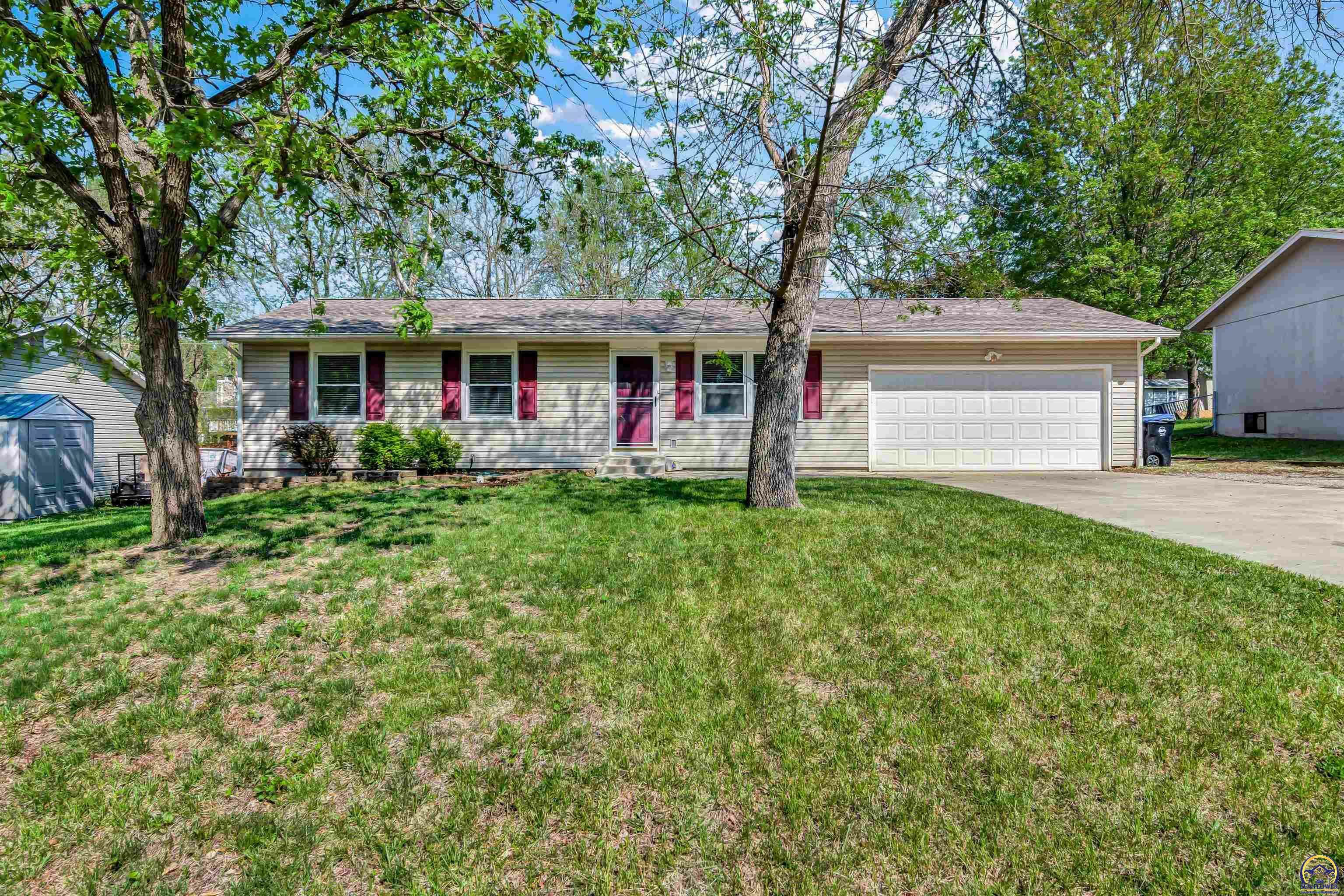 Property Photo:  3502 SE Highland Ave  KS 66605 