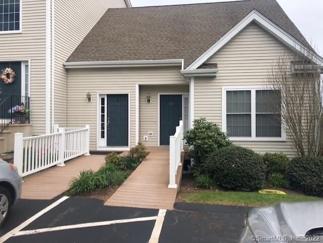 15 Freedom Way 101  East Lyme CT 06357 photo