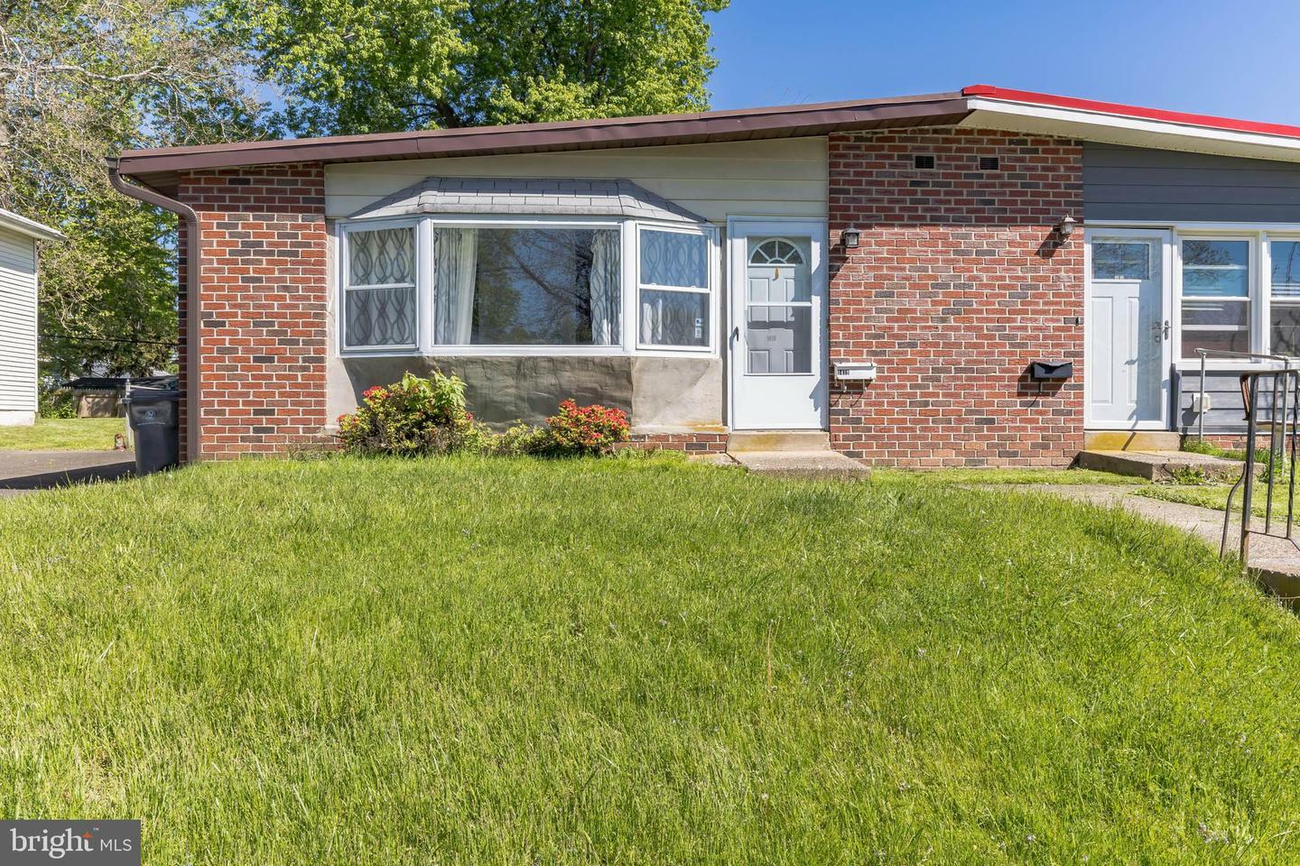 Property Photo: 1419 Lindbergh Avenue PA 19001