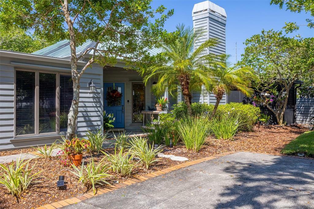 Property Photo: 10429 Longwood Drive FL 33777