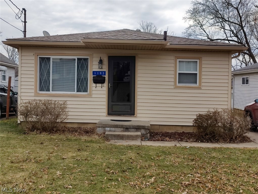 Property Photo:  1193 Easton Drive  OH 44310 