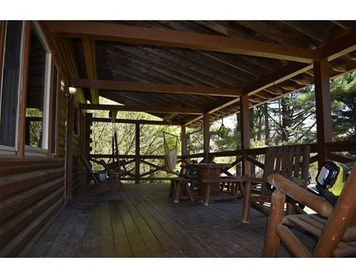 Property Photo:  8 Town Beach Road  MA 01524 