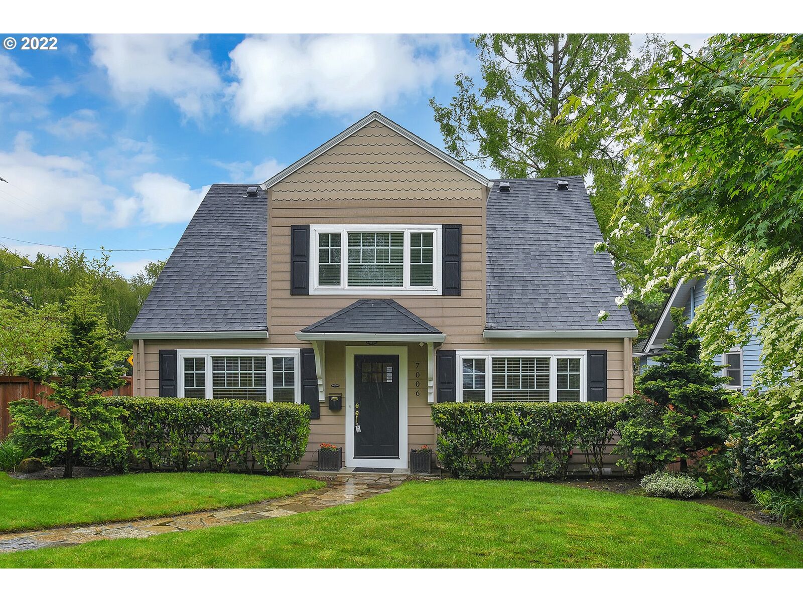 Property Photo:  7006 SE 21st Ave  OR 97202 