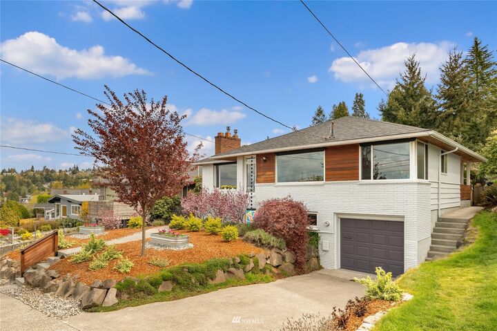 Property Photo: 9412 45th Avenue SW WA 98136