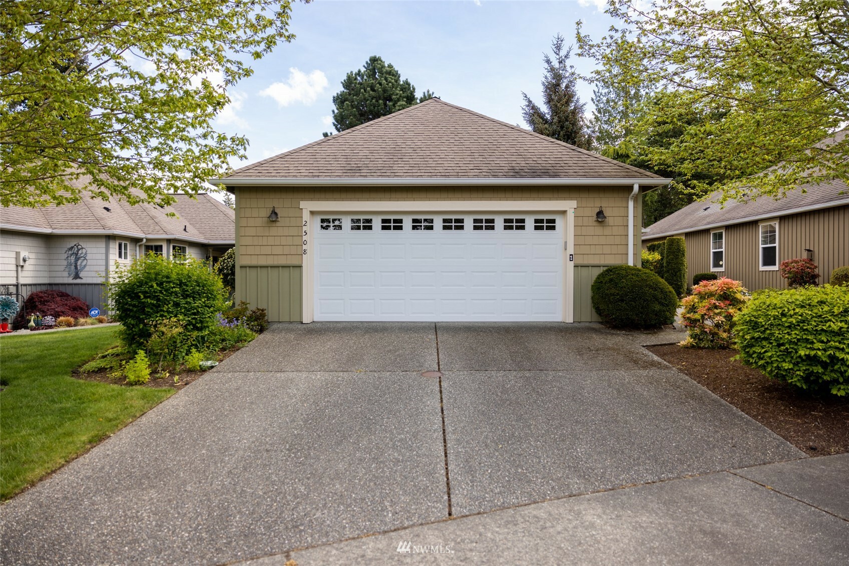 Property Photo:  2508 Stonebridge Way  WA 98273 