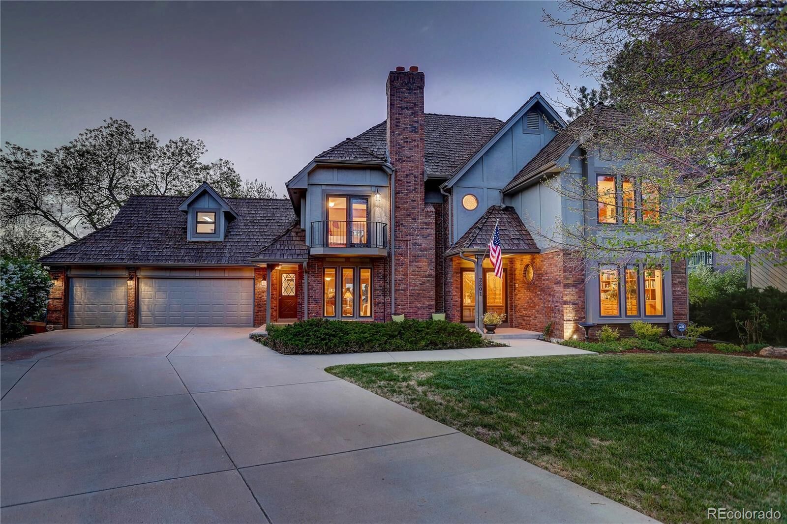 Property Photo: 2201 W Dry Creek Road CO 80120