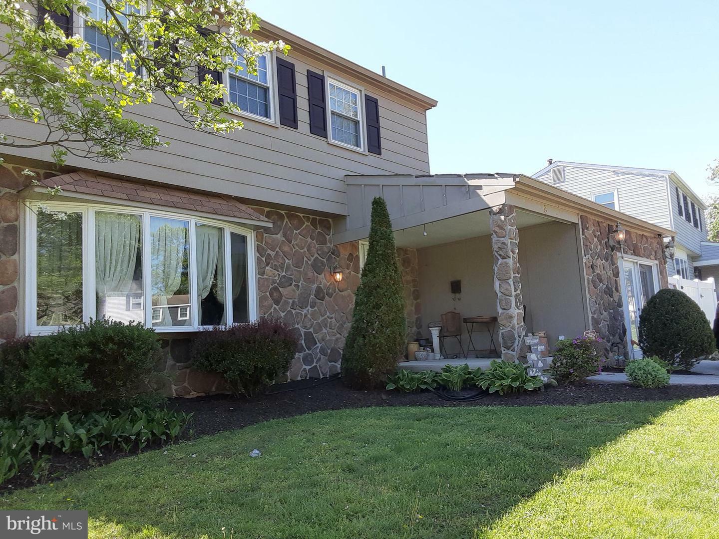 Property Photo:  9 Cedar Creek Drive  NJ 08021 