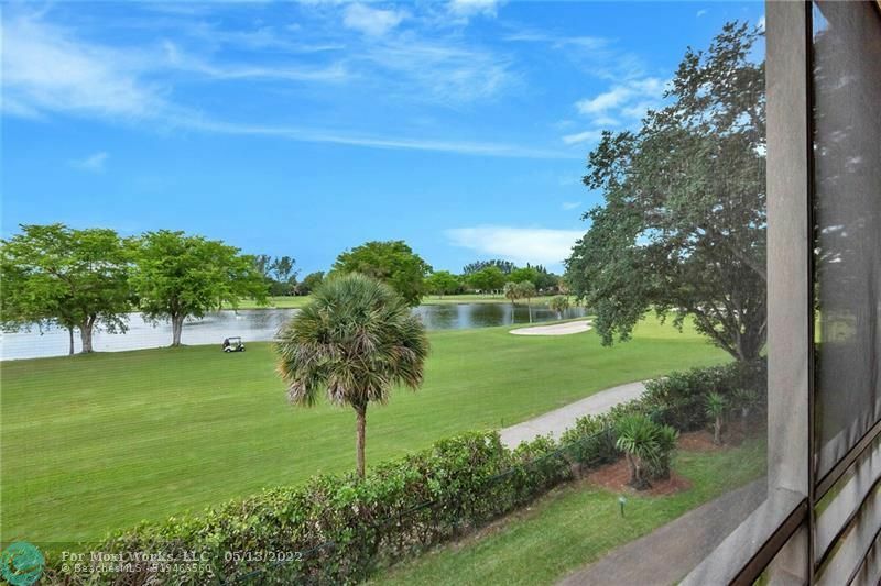 Property Photo: 900 Saint Charles Pl 304 FL 33026