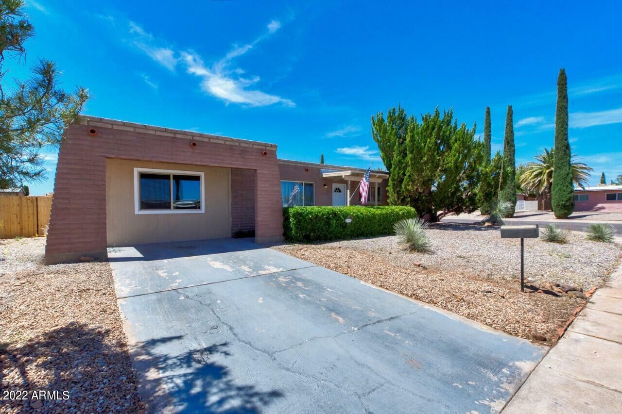 Property Photo: 908 Mesquite Drive AZ 85635