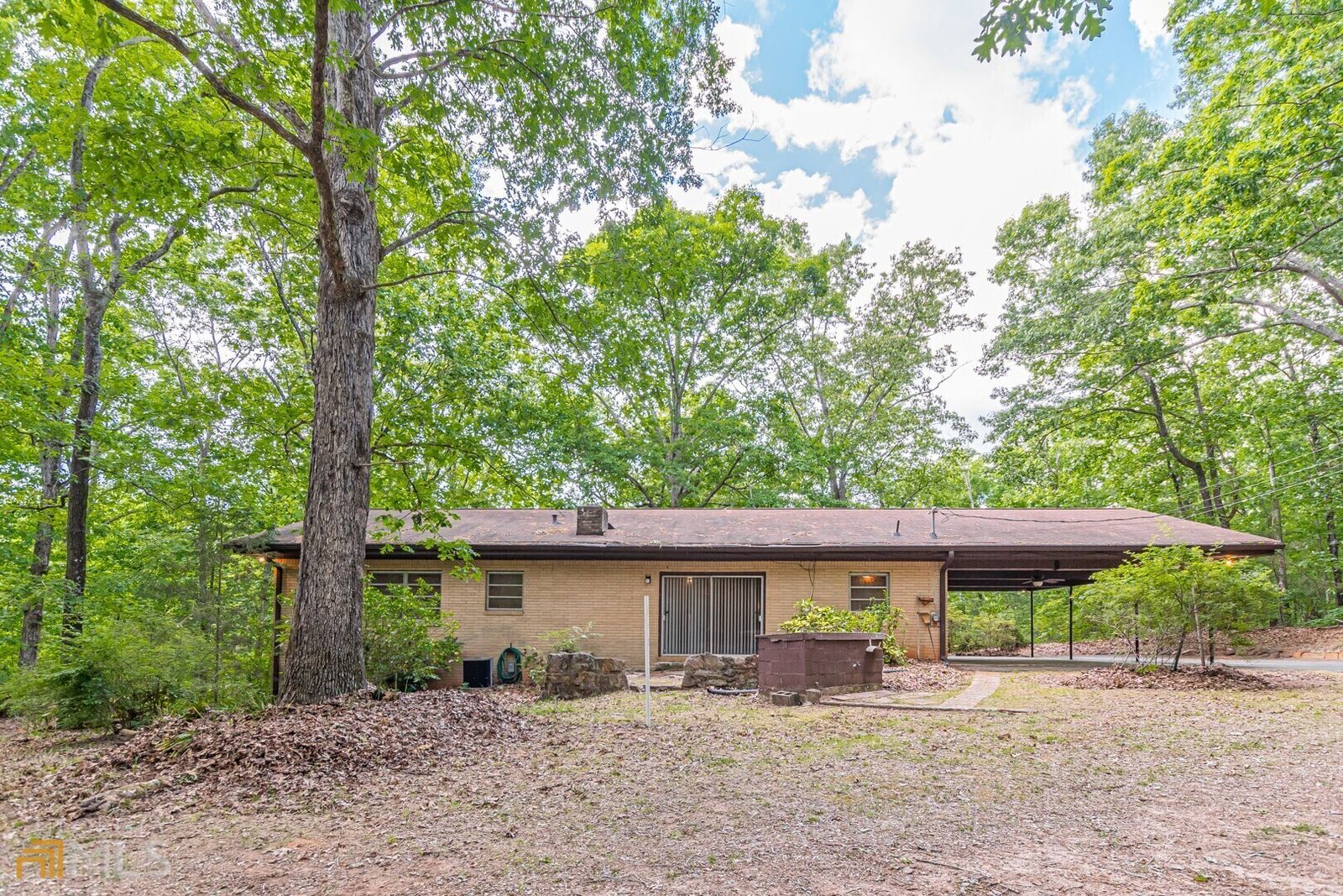 Property Photo: 2148 Fairview Road GA 30281
