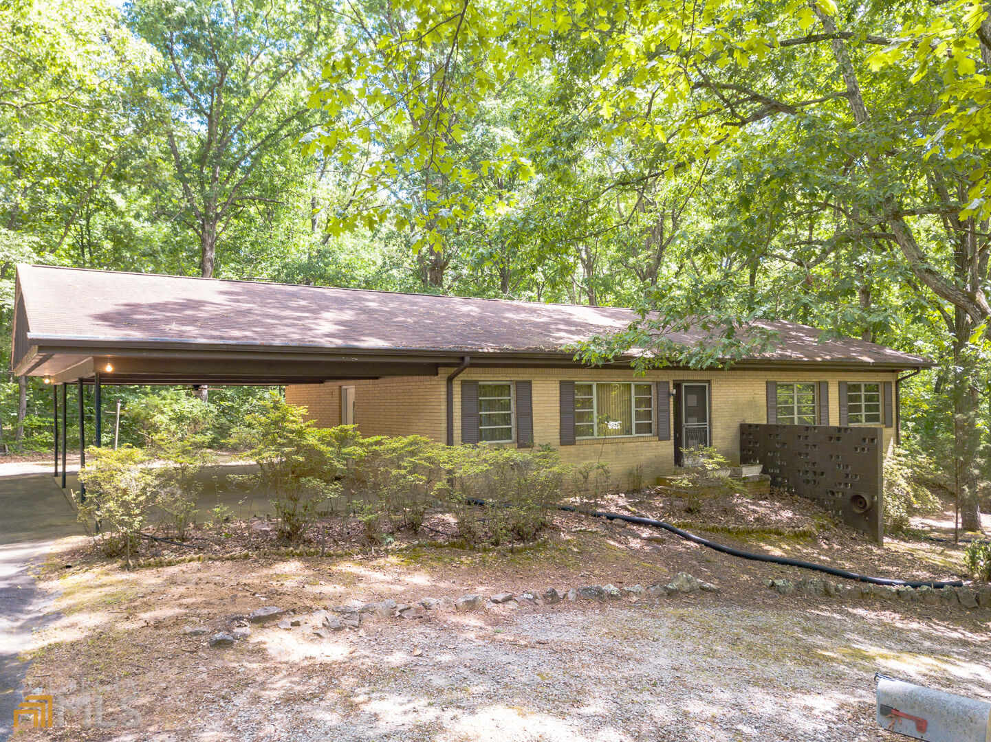 Property Photo: 2148 Fairview Road GA 30281