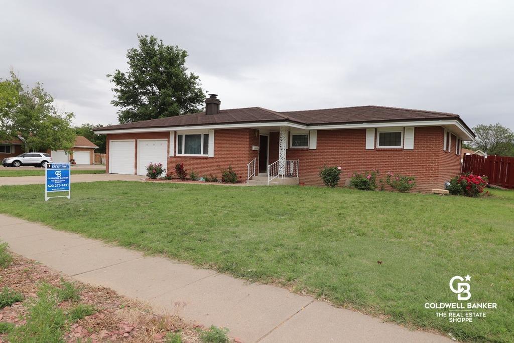 Property Photo:  808 Fleming Street  KS 67846 