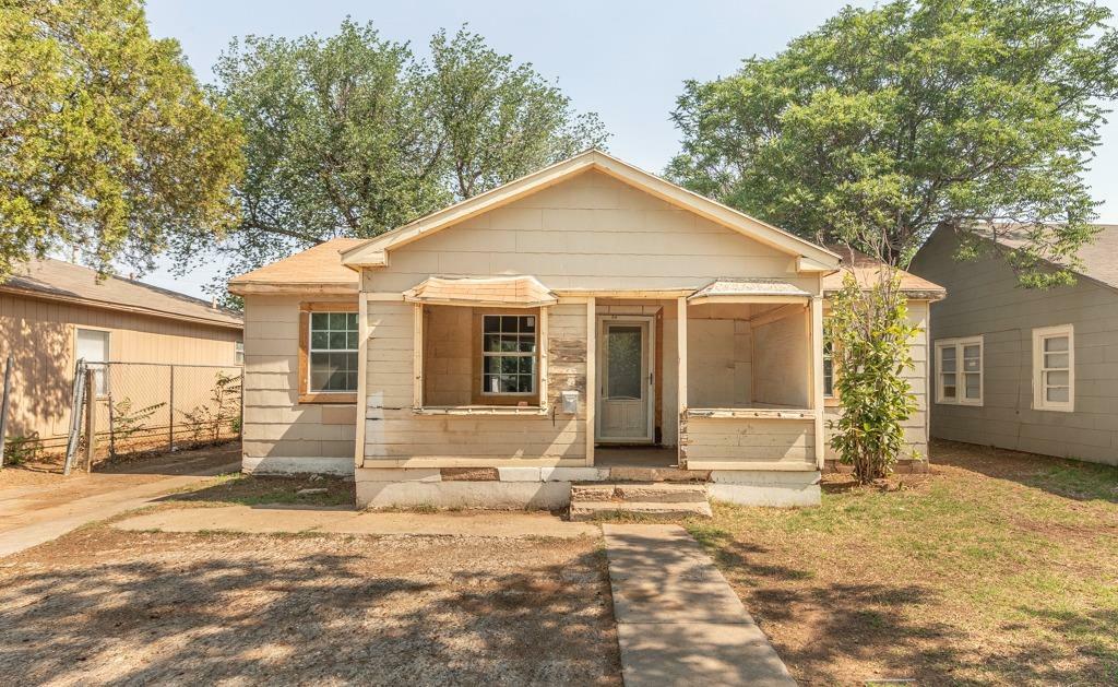 Property Photo:  2210 20th Street  TX 79411 