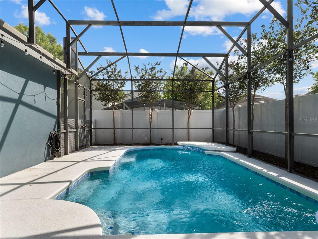 Property Photo:  2549 Guiana Plum Drive  FL 32828 