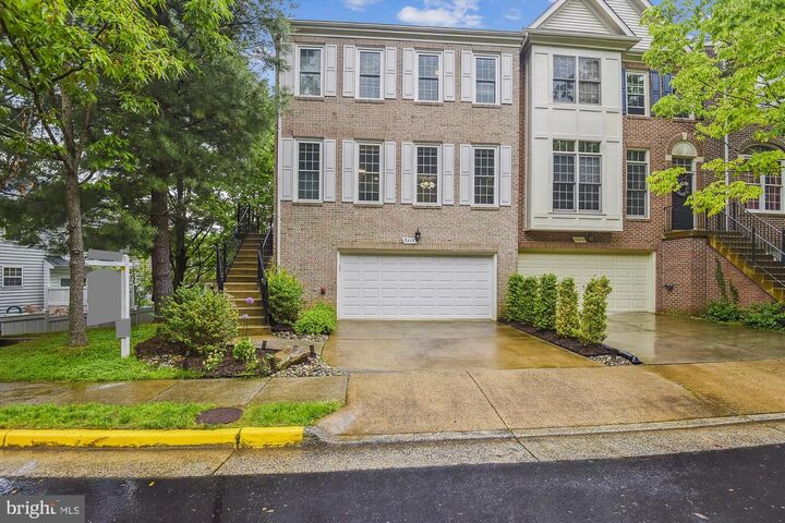 9417 Colonade Drive  Vienna VA 22181 photo