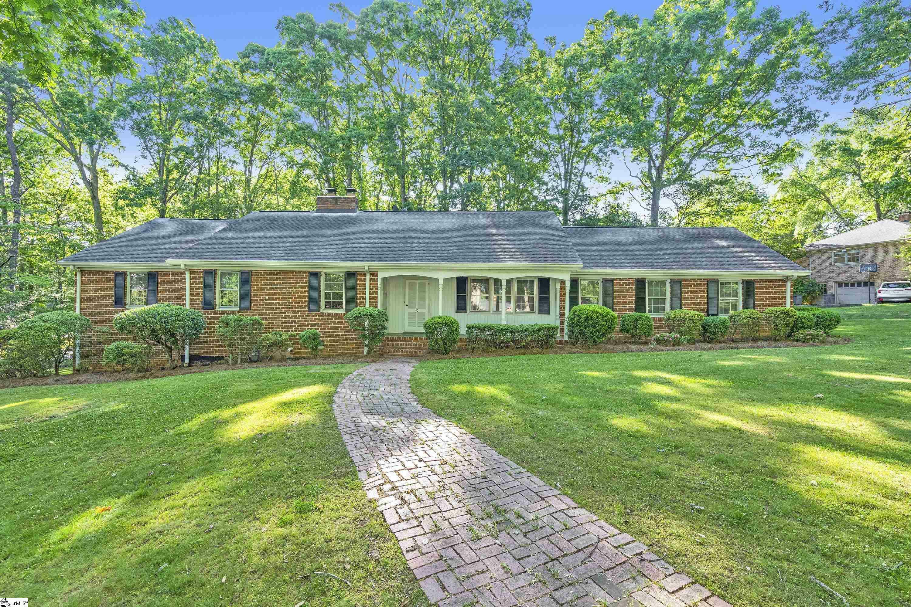 Property Photo:  10 Broadmoor Drive  SC 29615 