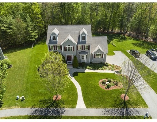 Property Photo: 5 Chisholm Way MA 01887