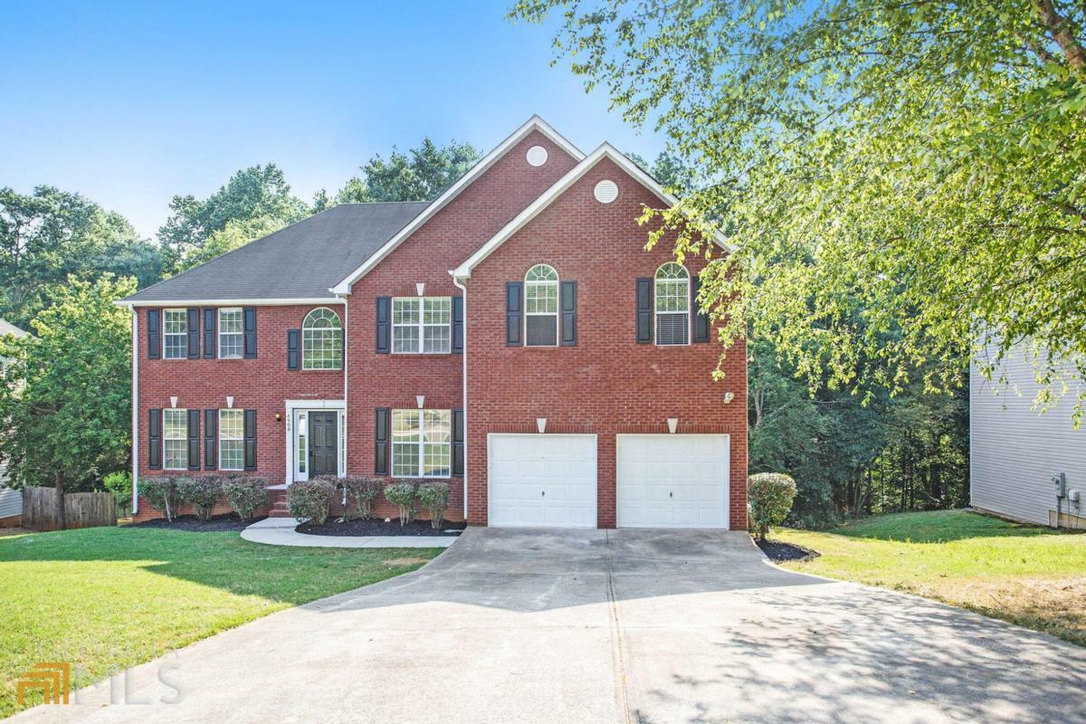 Property Photo: 4908 Topsfield Lane GA 30038