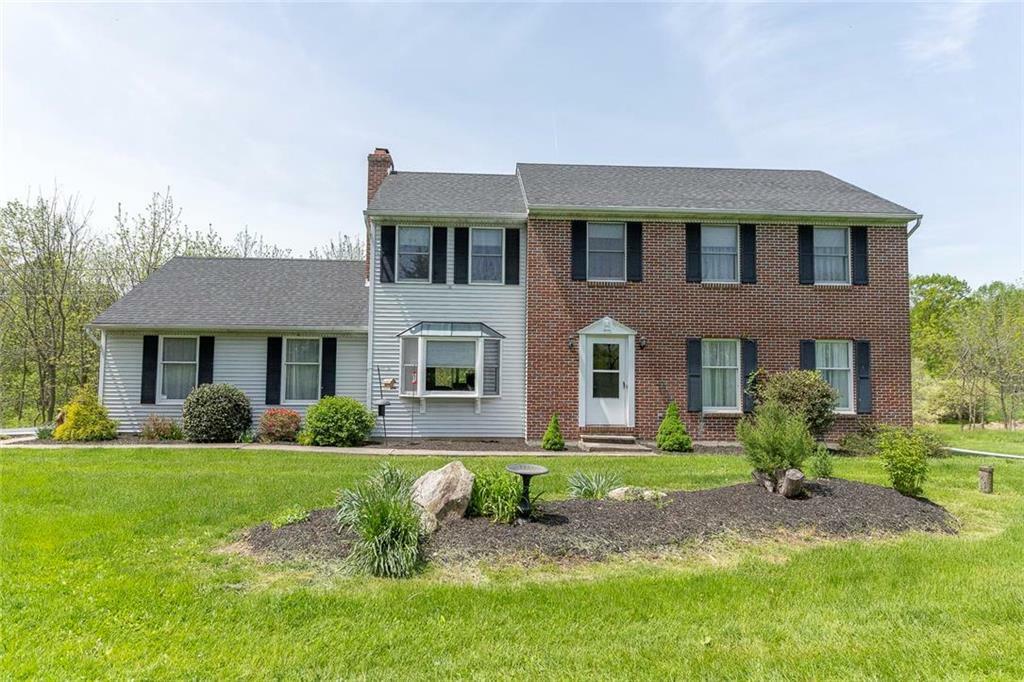 Property Photo:  1463 Hickory Lane  PA 18014 