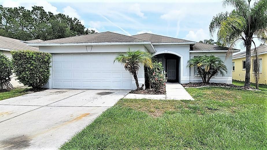 Property Photo:  30911 Midtown Court  FL 33545 