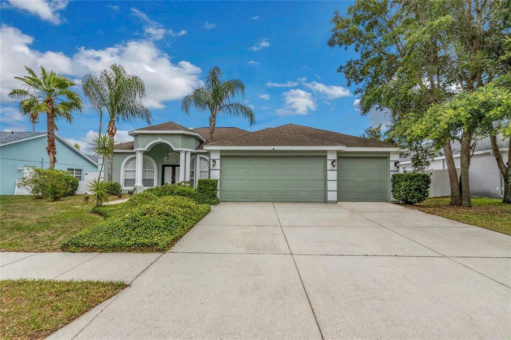 Property Photo:  1838 Canoe Drive  FL 33559 