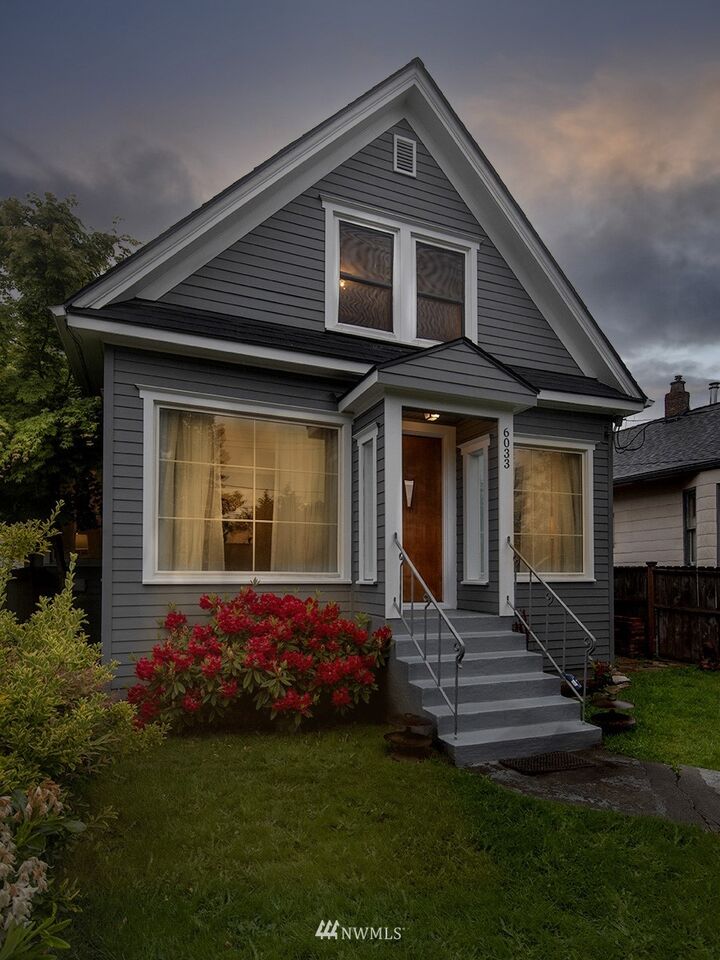 6033 5th Avenue NE  Seattle WA 98115 photo