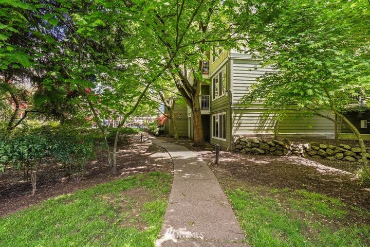 Property Photo: 300 N 130th Street 8202 WA 98133