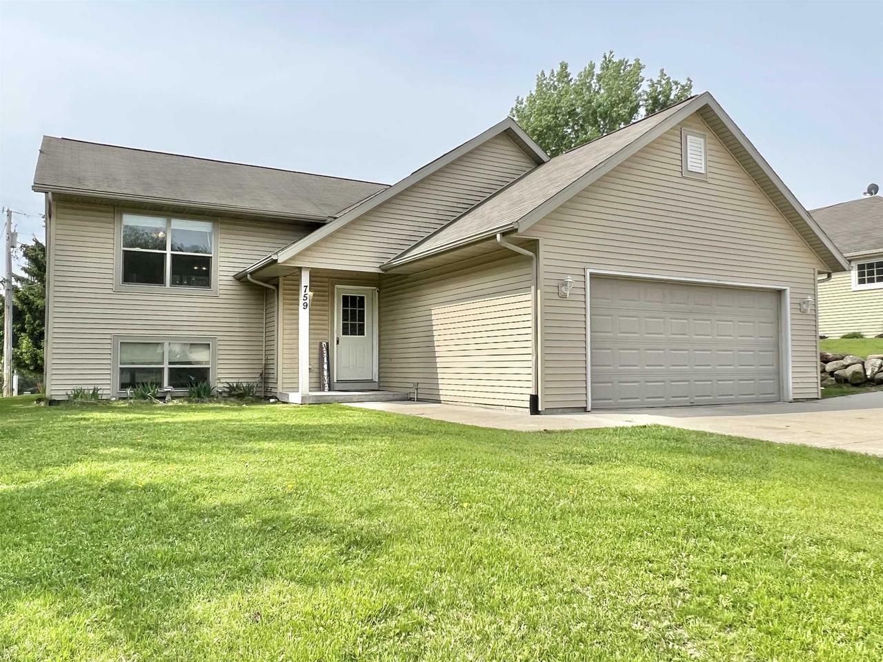 Property Photo: 759 Hemphill Ave WI 53534