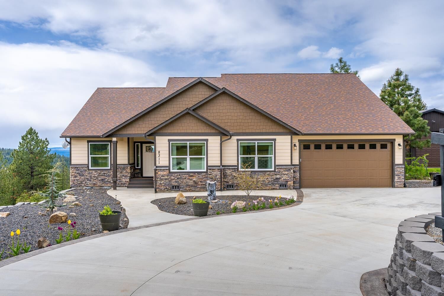 Property Photo: 8311 W Mary Lee Ln WA 99208