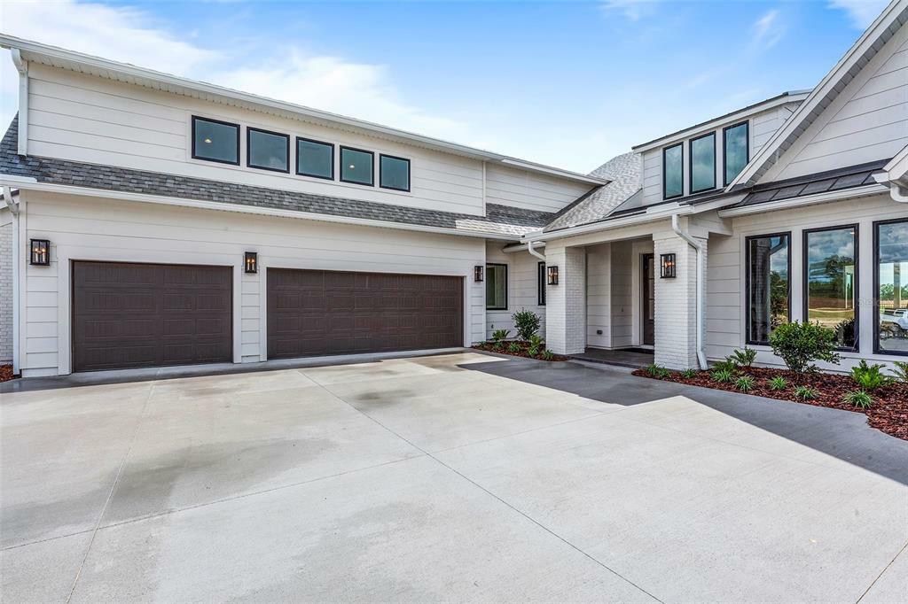 Property Photo: 5974 SW 124th Way FL 32618