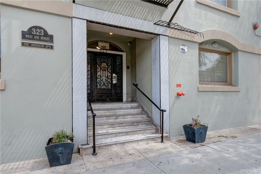 Property Photo:  323 W 4th Street 104  CA 90802 