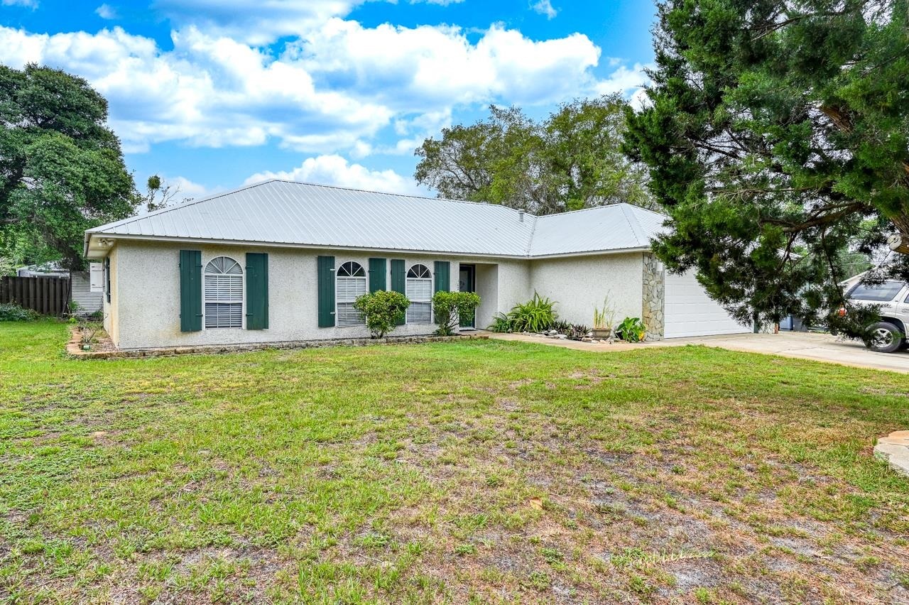 Property Photo:  102 Alicante Rd  FL 32086 